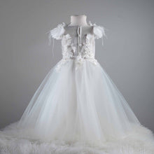 Load image into Gallery viewer, Bea Blanca