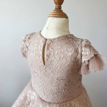 Load image into Gallery viewer, Eloise