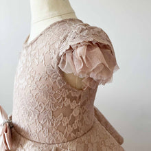 Load image into Gallery viewer, Eloise