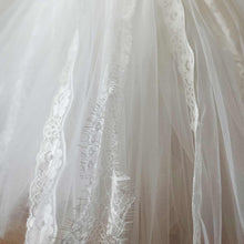 Load image into Gallery viewer, Fiona Blanca