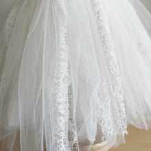 Load image into Gallery viewer, Fiona Blanca